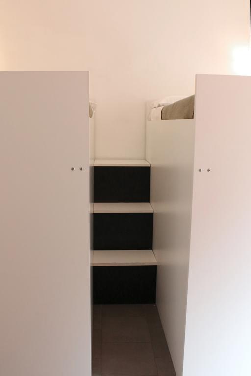 New Generation Hostel Milan Center Экстерьер фото