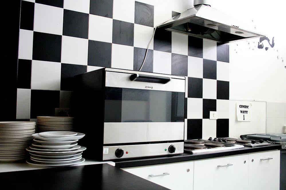 New Generation Hostel Milan Center Экстерьер фото