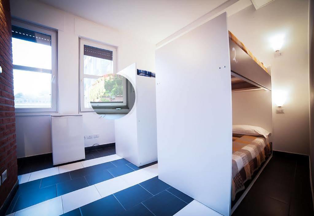 New Generation Hostel Milan Center Экстерьер фото