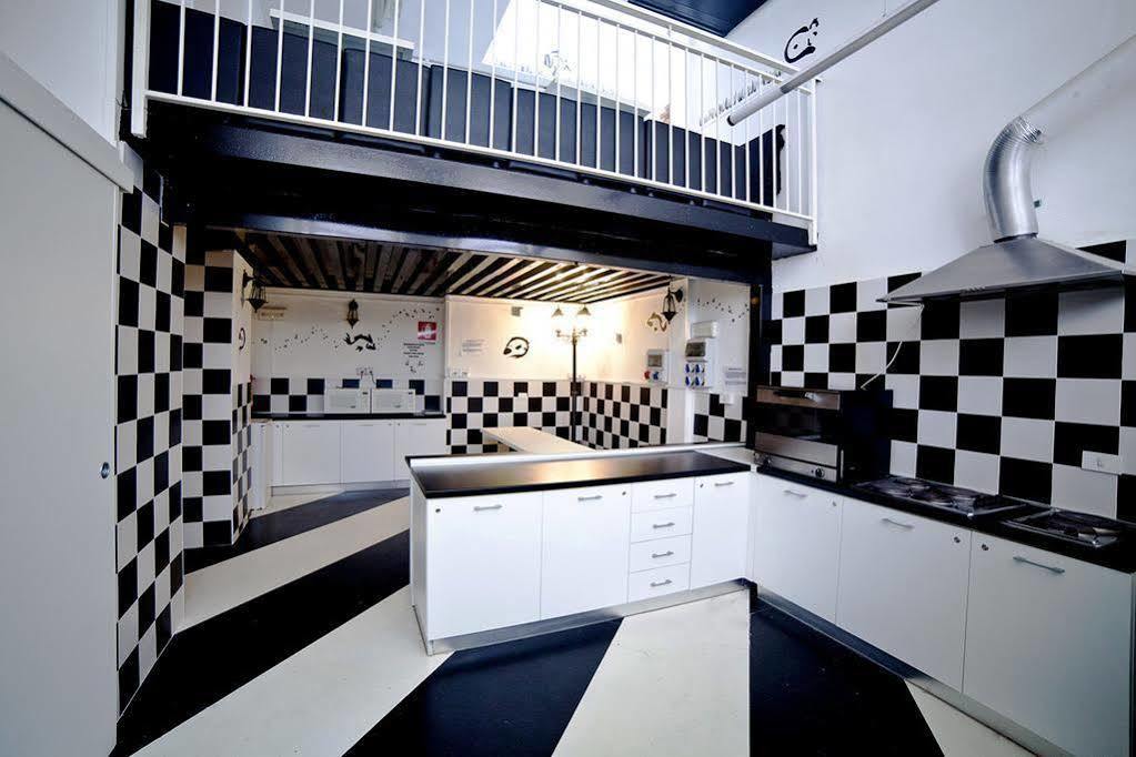 New Generation Hostel Milan Center Экстерьер фото