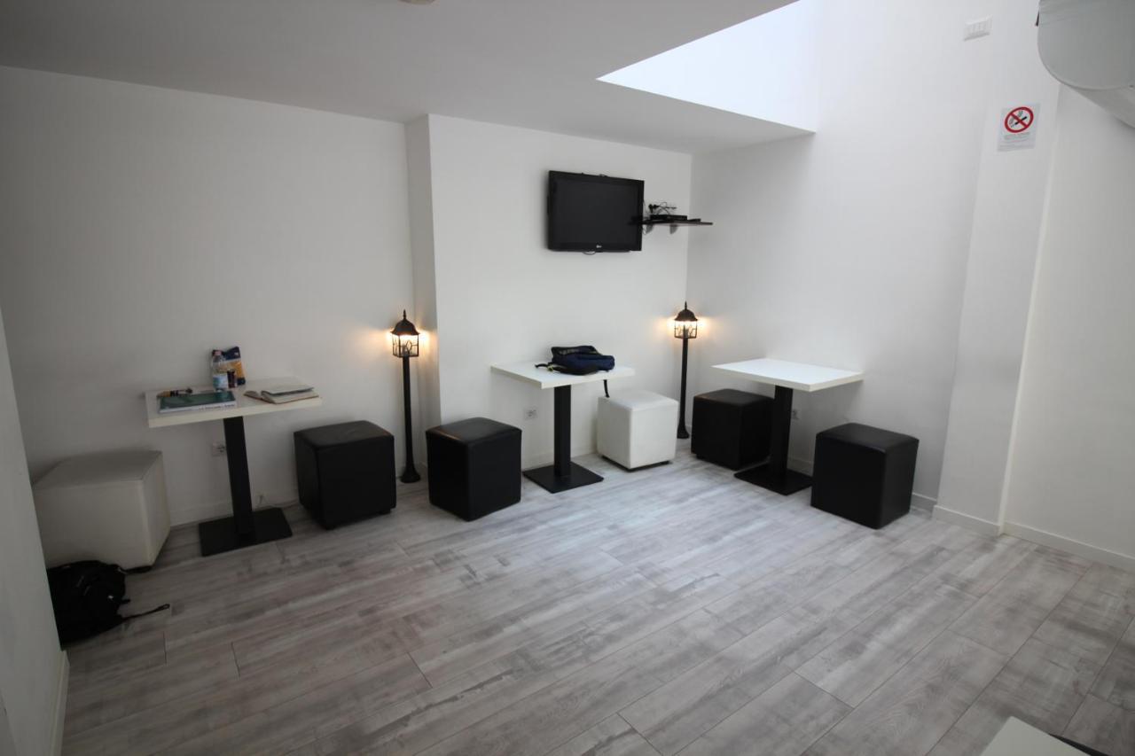 New Generation Hostel Milan Center Экстерьер фото