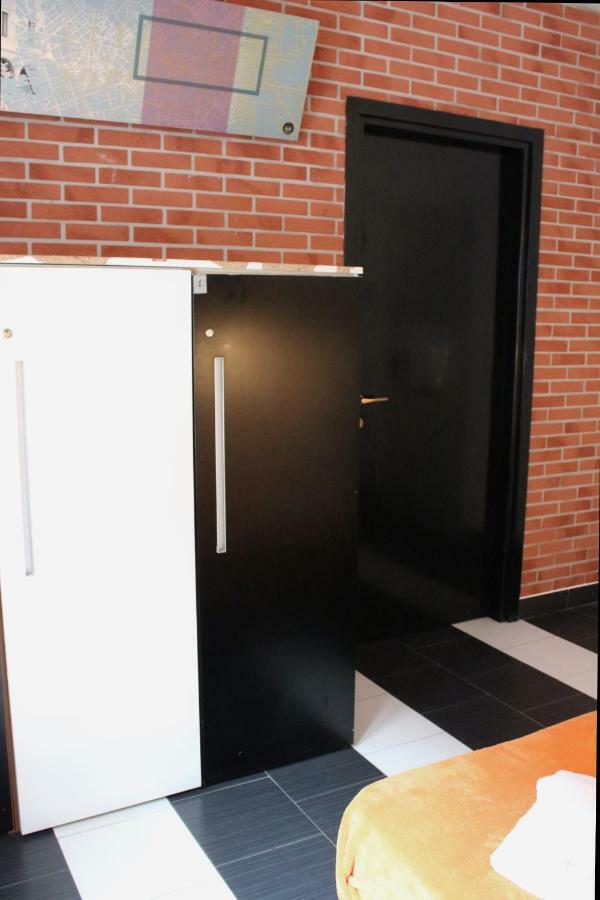 New Generation Hostel Milan Center Экстерьер фото