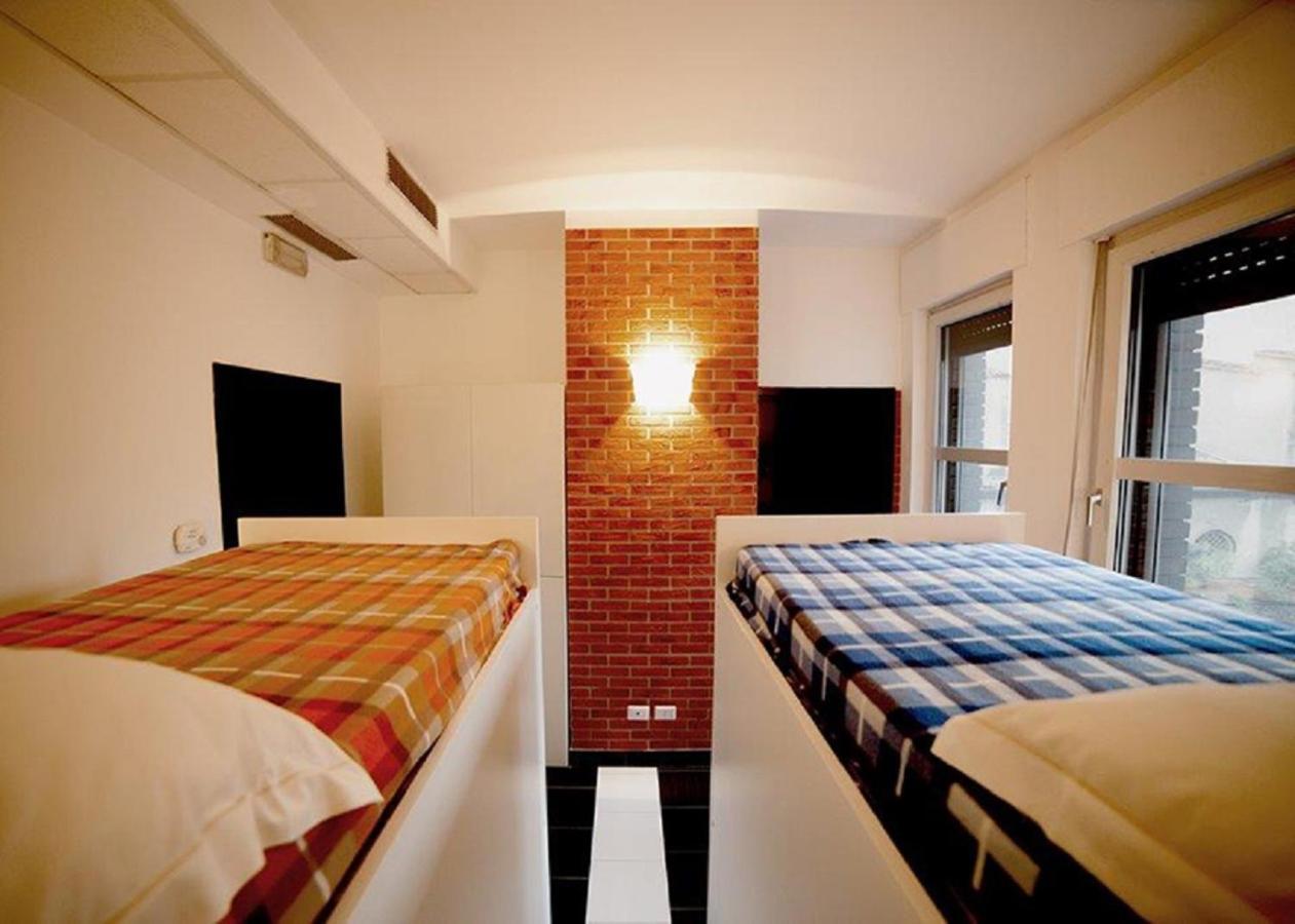 New Generation Hostel Milan Center Экстерьер фото